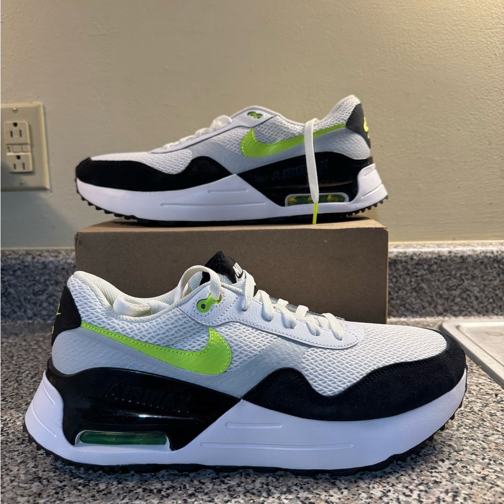 Nike Air Max SYSTM White Volt Sneakers Athletic Shoes DM9537-100 Men Size 12 NEW